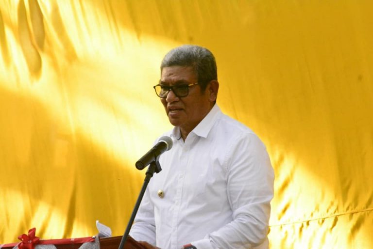 Bupati Malra Hadiri Acara Peresmian Gedung Pastoran Rumaat