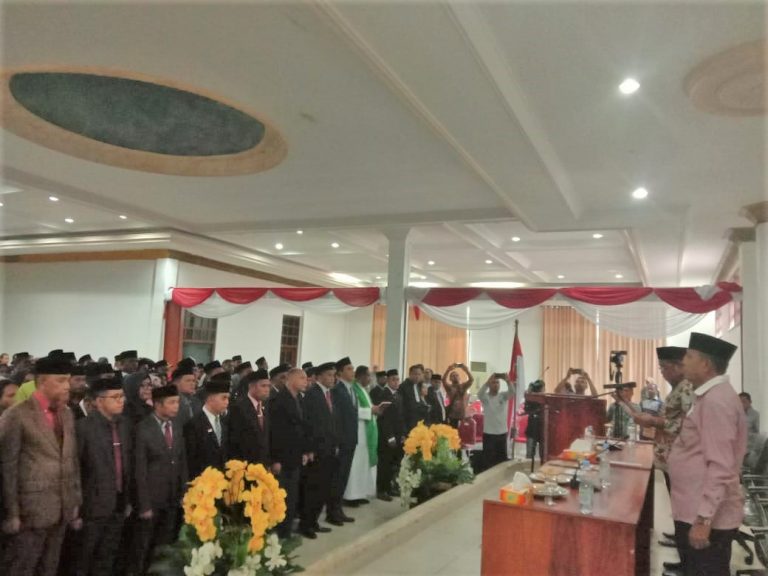 Rahayaan Lantik 140 PPTP Eselon II, III, dan IV Lingkup Pemkot Tual