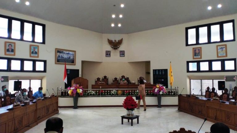 Hadapi Covid-19, DPRD dan Pemkab Malra Gelar Rapat Koordinasi