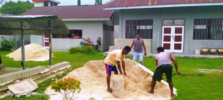 Menghidupi Keluarga dari Dalam Tembok Lapas
