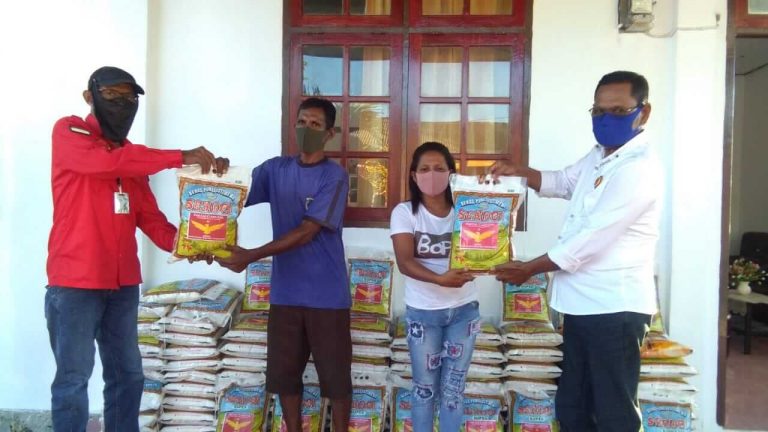 DPC Garuda Malra Salurkan Ratusan Paket Sembako dan APD