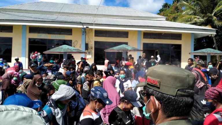 Tim Minta Semua Pihak Bantu Sosialisasi dan Pantau Karantina Mandiri Tim Minta Semua Pihak Bantu Sosialisasi dan Pantau Karantina Mandiri
