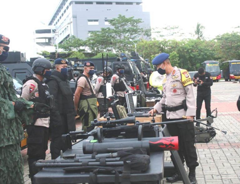 Satuan Brimob Polda Maluku Gelar Pasukan dan Perlengkapan