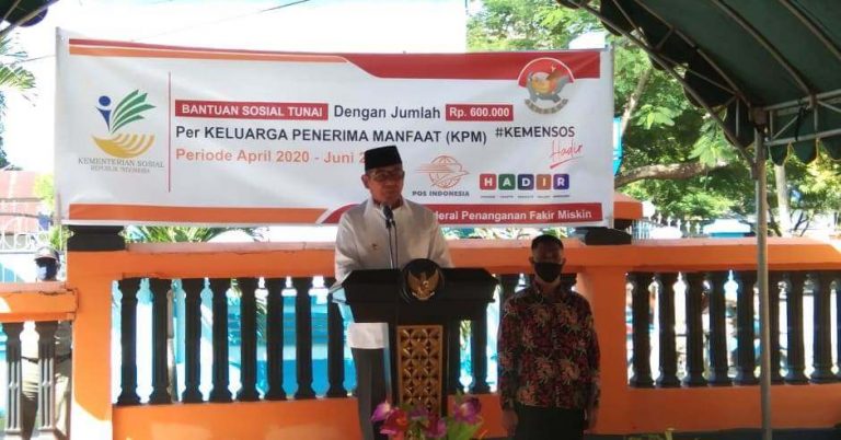 Atasi Dampak Covid-19, Pemkab Malra Salurkan Tahap Pertama Bantuan Sosial Tunai