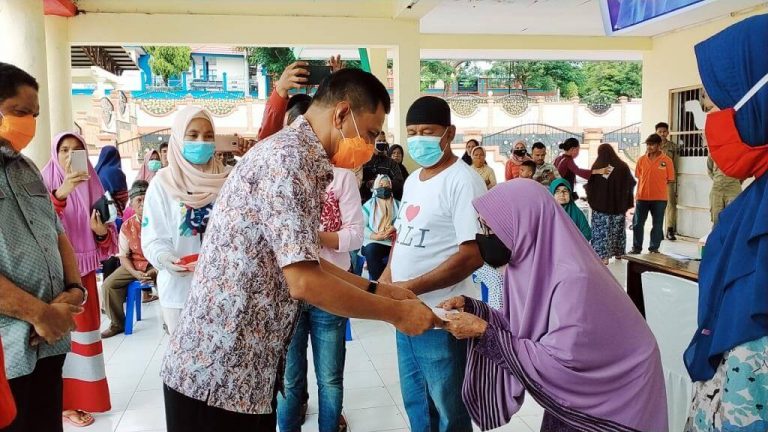 Pemkot Tual Salurkan Bantuan Langsung Tunai bagi Warga