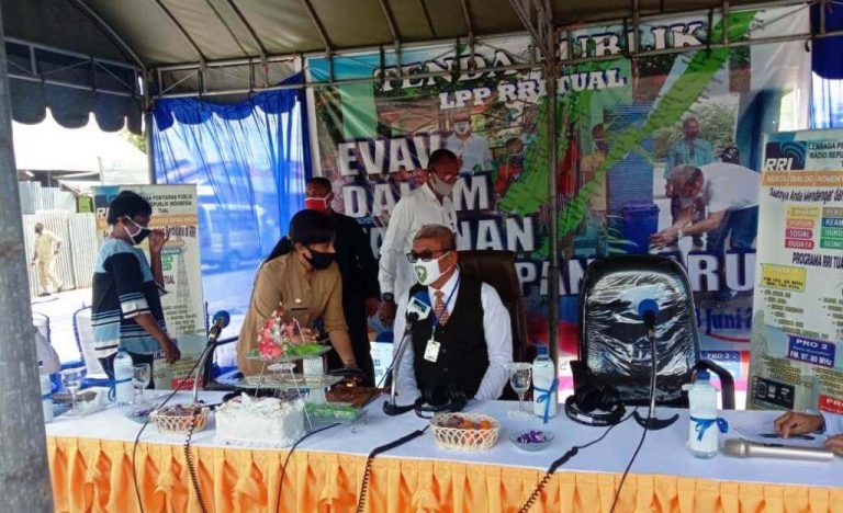 Bupati Malra Sesali Delapan Warga Ohoi Wirin yang Nekad ke Zona Merah