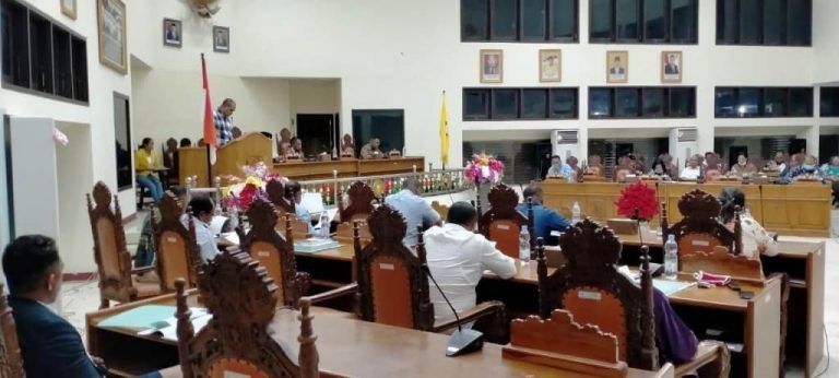 DPRD Lakukan Penyempurnaan Rancangan Rekomendasi terhadap LKPJ Bupati Malra