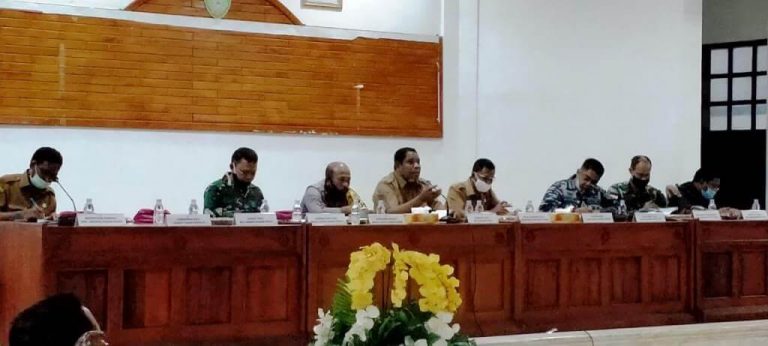 Gustu Covid-19 Gelar Rapat Evaluasi Pencegahan Penanganan Covid-19 di Kota Tual