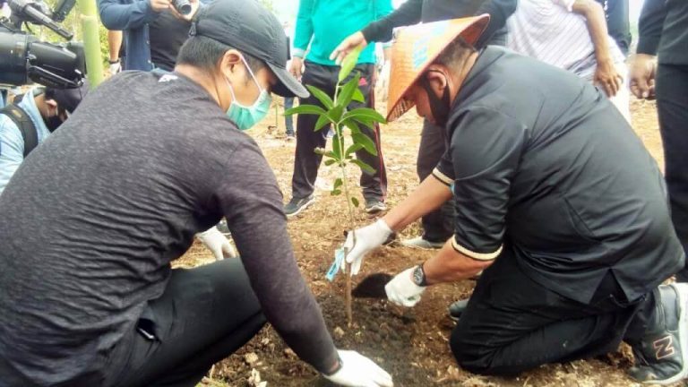 Bupati: “Ve’e Kes Yang” Jadi Perbekalan Masa Depan Malra dalam Masa Pandemi