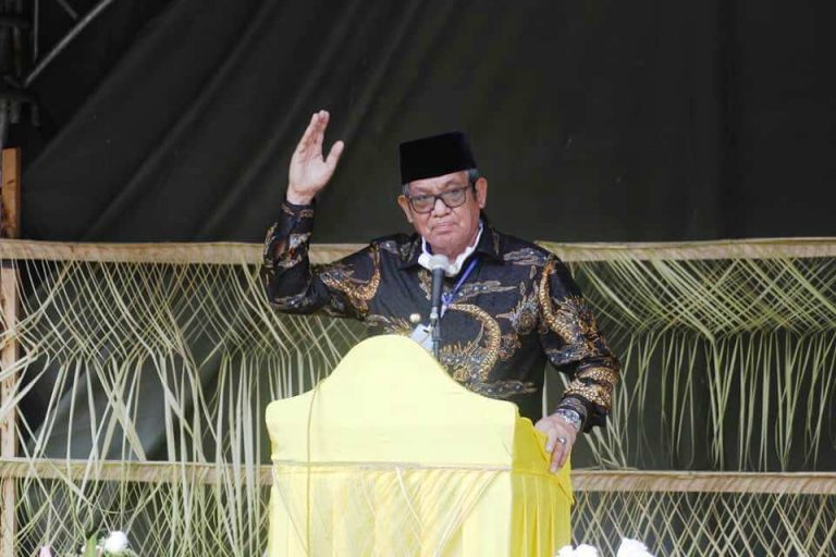 Bupati Minta Raja-raja Tegakkan Hukum Adat Larvul Ngabal Bupati Minta Raja-raja Tegakkan Hukum Adat Larvul Ngabal