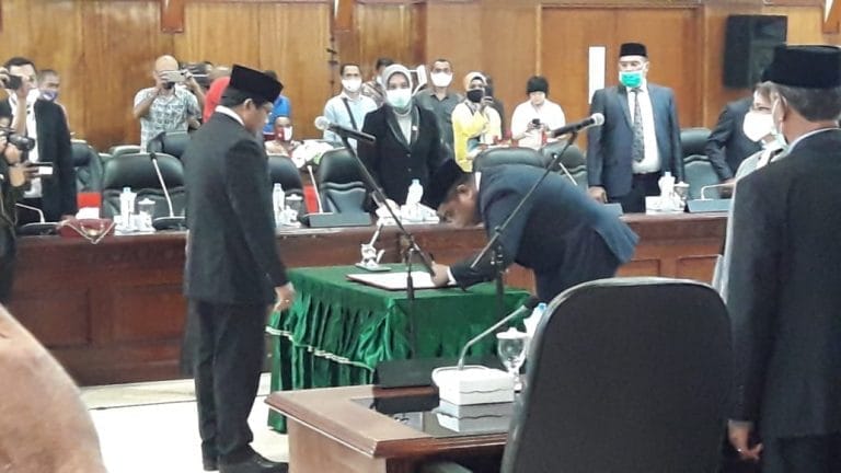 DPRD Maluku Gelar Paripurna Pelantikan Watubun Jadi Anggota Dewan
