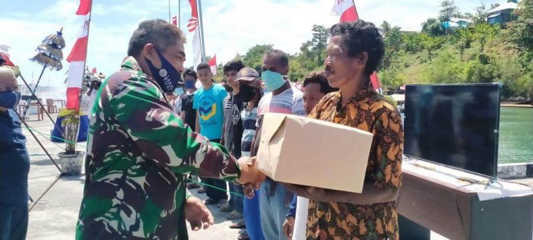 Lanal Tual Laksanakan Vicon Panen Raya Bersama Kasal