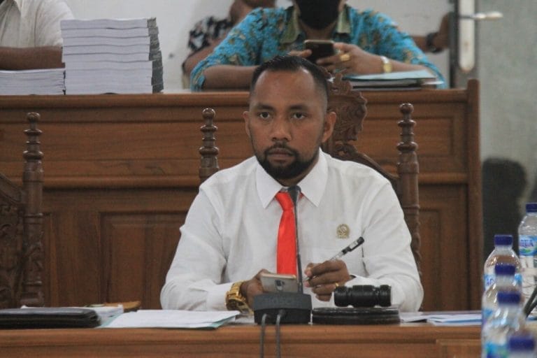 SBU Kecewa terhadap Kinerja PLN di Kei Besar SBU Kecewa terhadap Kinerja PLN di Kei Besar