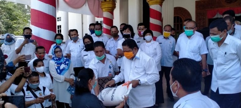 Perdana, Pemkot Tual Launching Bansos Beras untuk 4.204 KPM PKH