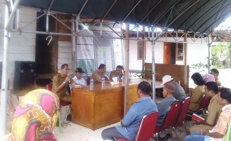 Wali Kota dan Wawali Tual Berdialog dengan Masyarakat Fanil terkait Permasalahan Lahan
