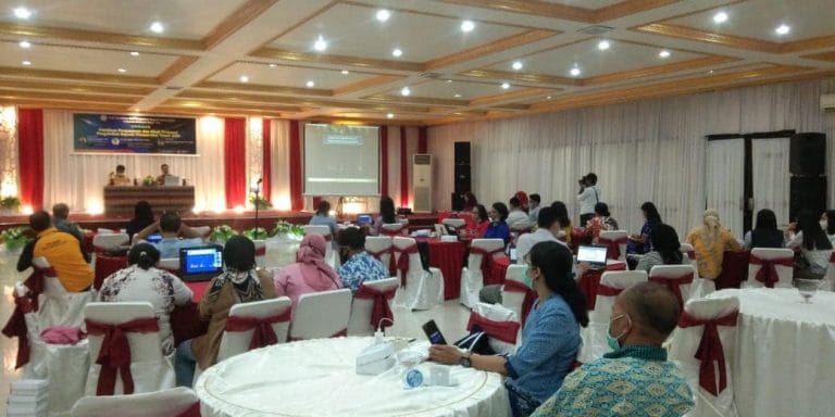 Perdana, Polikant Gelar Webinar Pelatihan Penyusunan dan Klinik Proposal PkM