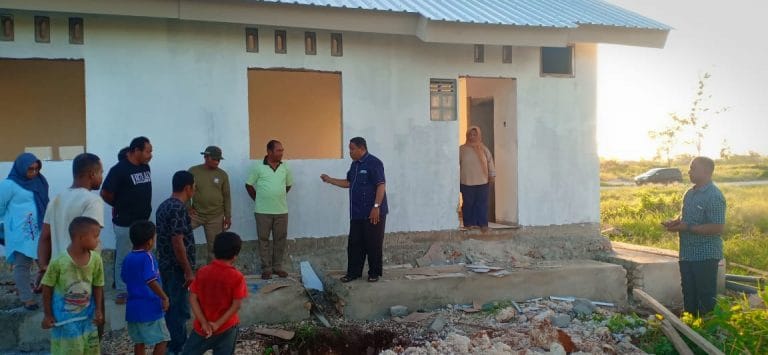 Wali Kota Tual Tinjau Pembangunan Rumah Cagar Budaya di Fanil