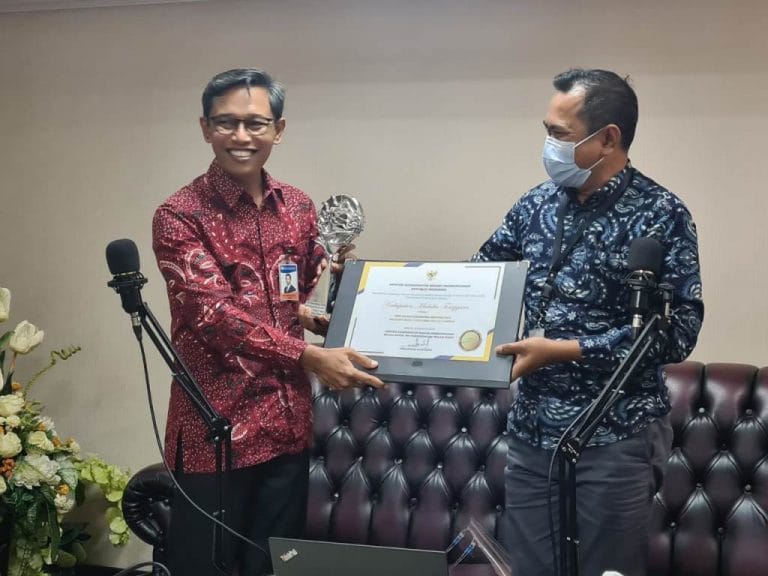 Berhasil Jaga Tingkat Inflasi, Pemkab Malra Raih Penghargaan TPID Berprestasi Berhasil Jaga Tingkat Inflasi, Pemkab Malra Raih Penghargaan TPID Berprestasi