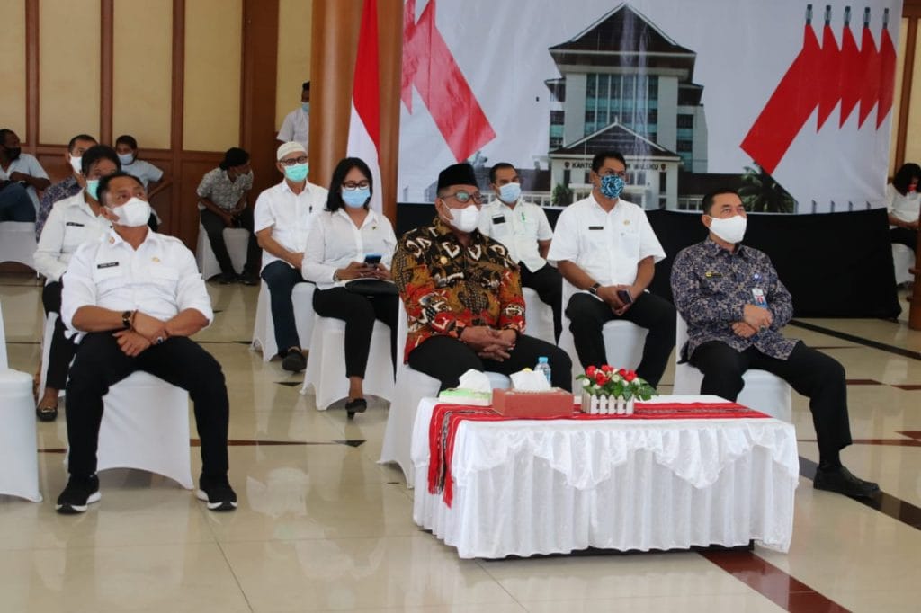 Penandatanganan Nota Kesepakatan terkait Pengawasan Penyelenggaraan Pemerintahan Daerah dilaksanakan secara virtual melalui aplikasi zoom meeting, langsung dari Aula Sasana Bhakti Praja Kantor Kemendagri.