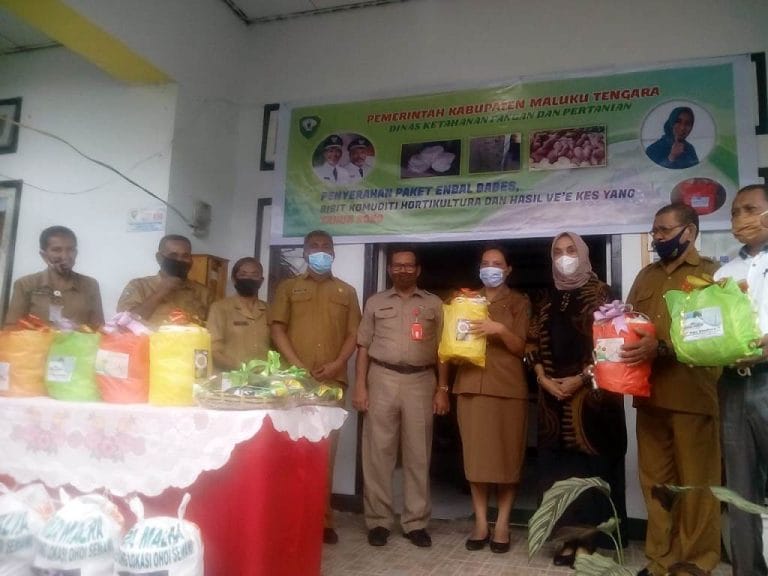 Kerjasama PKK dan DPP Salurkan Bantuan Pangan Kepada Masyarakat