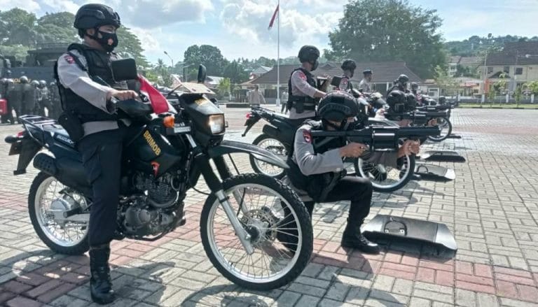 Hadapi Pilkada Serentak, Brimob Maluku Tingkatkan Latihan Kemampuan PHH.