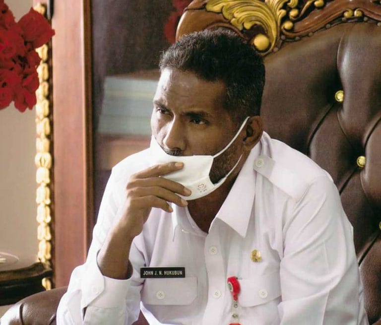 Plt. Kepala Dinas Perhubungan Kabupaten Maluku Tenggara Nikson Hukubun. Foto: Bagian Protokoler dan Komunikasi Pimpinan/Ronald Reyaan