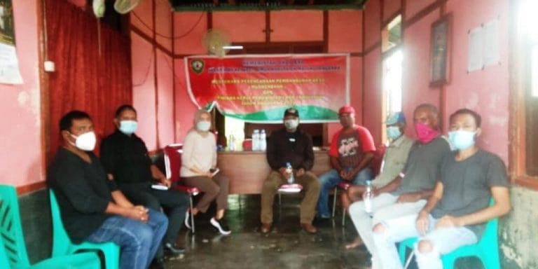 Pertemuan Pemerintah Ohoi Isso dengan Dinas Lingkungan Hidup Malra di Ohoi Isso, Sabtu (16/1/2021). Foto: Dokpri