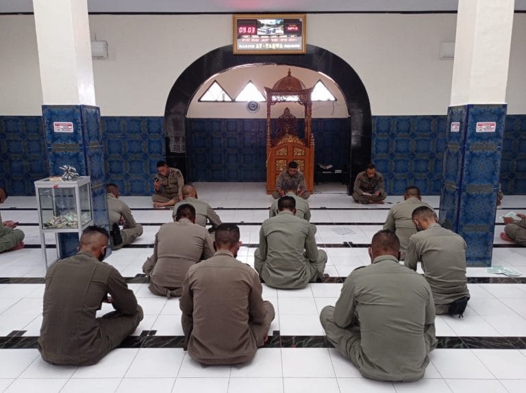 Brimob Maluku Laksanakan Binrohtal Guna Mensupport Pelaksanaan Tugas Brimob Maluku Laksanakan Binrohtal Guna Mensupport Pelaksanaan Tugas