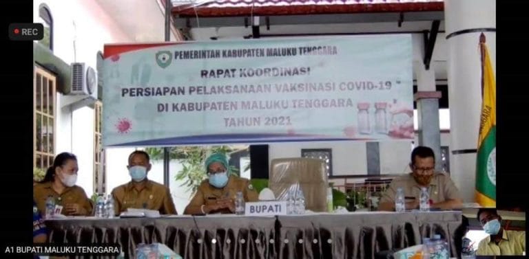 Pemerintah Kabupaten Maluku Tenggara menggelar rapat koordinasi persiapan pelaksanaan Vaksinasi Covid-19 secara daring, Senin (25/1/2021). Foto: Fredy Jamrewav