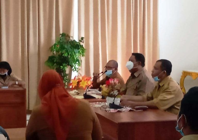 Pemkot Tual Bahas Kebutuhan Tenaga Pendidik di Bumi Maren Pemkot Tual Bahas Kebutuhan Tenaga Pendidik di Bumi Maren