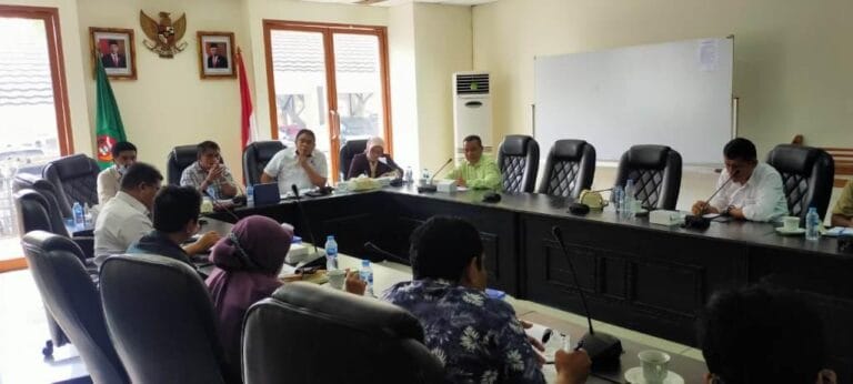 Komisi III DPRD Maluku Minta Angkasa Pura Awasi Trigana Air