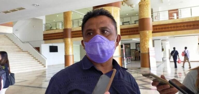 Legislator Minta Pemprov Maluku Bangun Akses Jalan ke Neniari