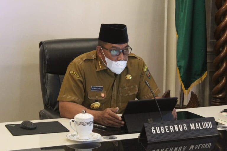Gubernur Maluku Murad Ismail menghadiri Rapat Koordinasi Perkembangan Investasi Pelabuhan Kuala Tanjung, Proyek Pelabuhan Tanjung Carat di KEK Tanjung Api-Api dan Ambon New Port, melalui Video Conference, Rabu malam (3/2/2021) yang diselenggarakan Kemenko Marves RI.