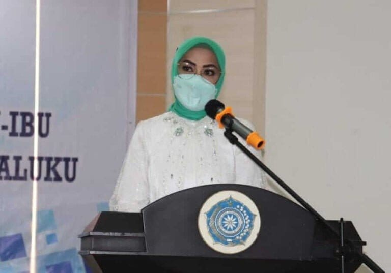 MT Nur Asiah Bikin “Gerakan Seribu Rupiah Per Hari”