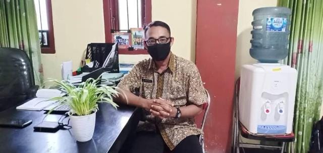 Kepala Bidang Peternakan Dinas Pertanian Kota Tual Dominggus Kastanya. Foto: Ludwiena Maturbongs