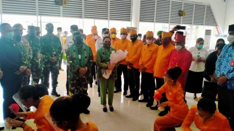 Pangdam Pattimura Mayjen Jefry Rahawarin Pulang Kampung