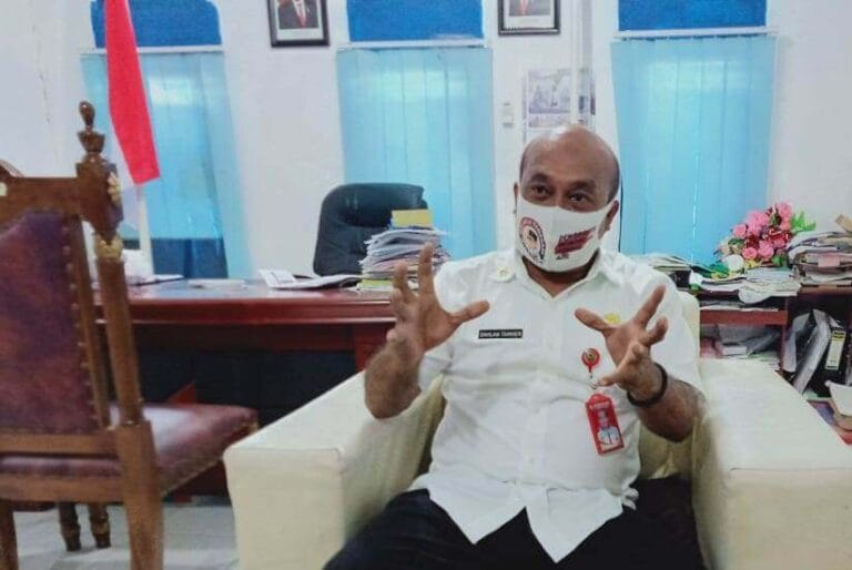 Kepala Disdukcapil Malra, Dahlan Tamher