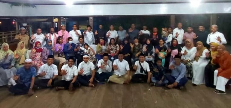 Ite Rima Hatuhaha-Evav Buka Puasa Di Teluk Loon
