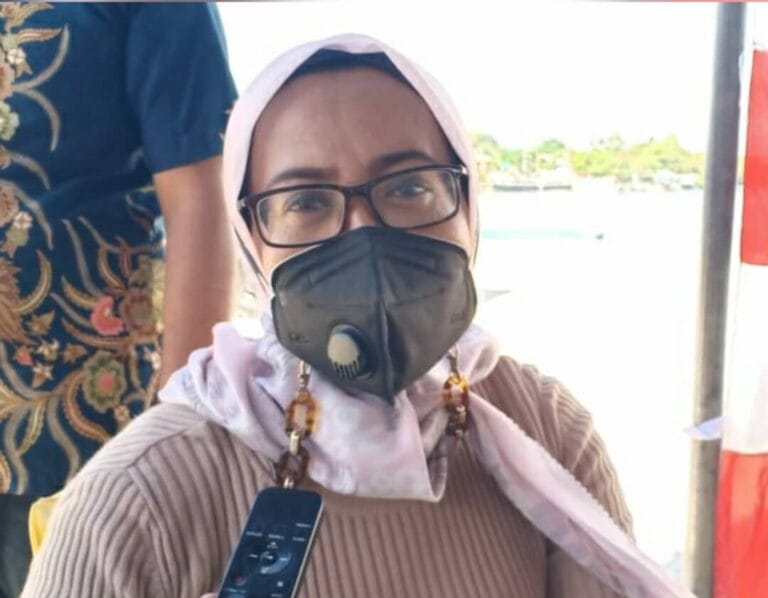 Pemkot Sediakan 1.500 Paket Sembako, Warga Tual Dapat Subsidi 60 Persen. Pemkot Sediakan 1.500 Paket Sembako, Warga Tual Dapat Subsidi 60 Persen.