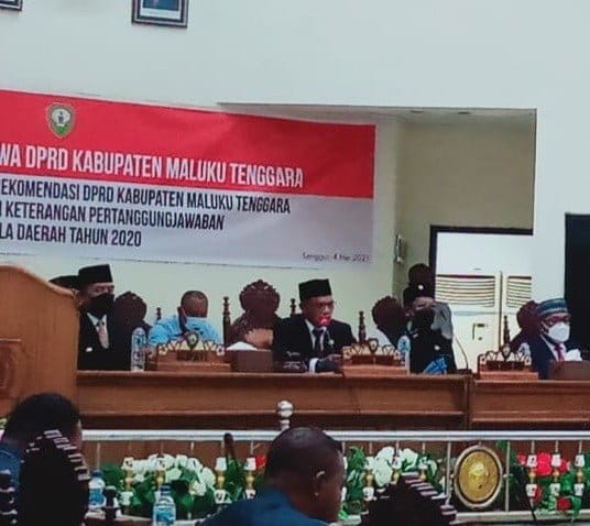 Paripurna, DPRD Sampaikan Rekomendasi LPKJ Bupati Malra Tahun 2020