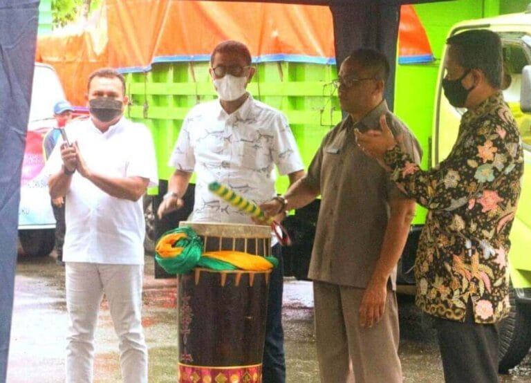 Jelang Lebaran, Pemprov Maluku Bagi 6.375 Paket Sembako Gratis