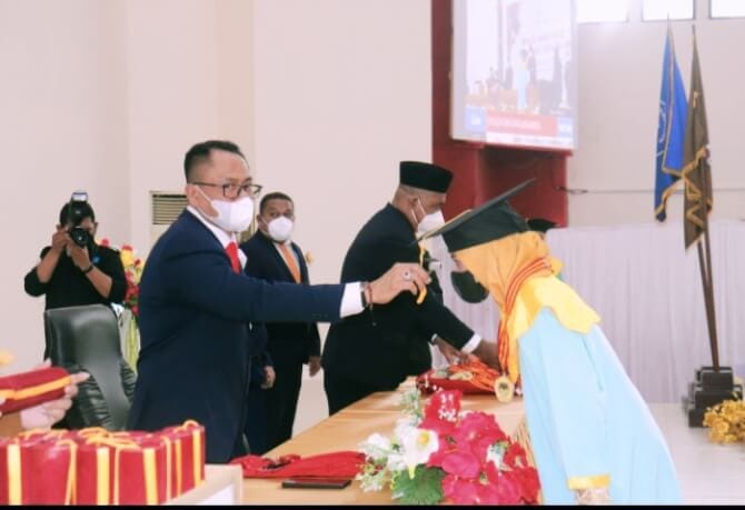 Tiga Pesan Gubernur Maluku Di Wisuda SMA N Siwalima