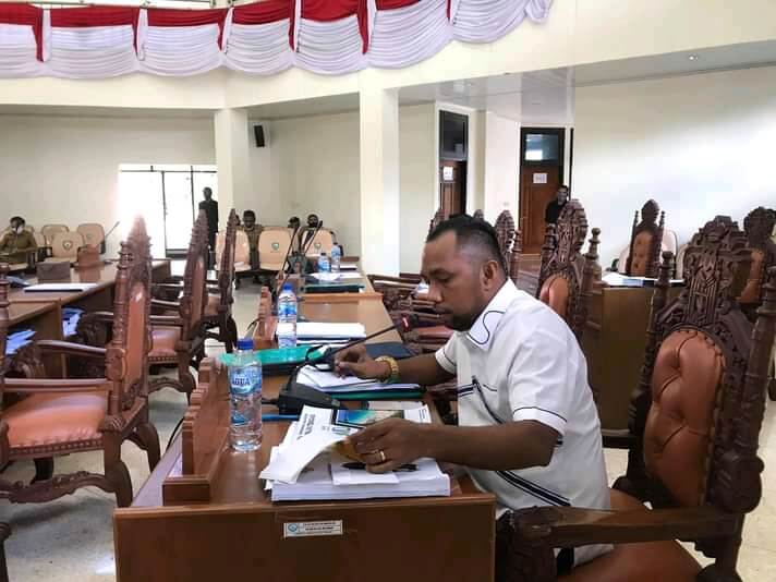 Hambat Pembangunan Jalan, Legislator SBU Minta Masyarakat Bangun Komunikasi Hambat Pembangunan Jalan, Legislator SBU Minta Masyarakat Bangun Komunikasi
