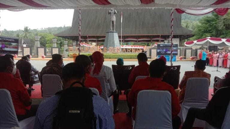 Diresmikan Megawati, Gubernur Maluku Hadiri Peresmian Tiga Sarana Infrastruktur di Masohi
