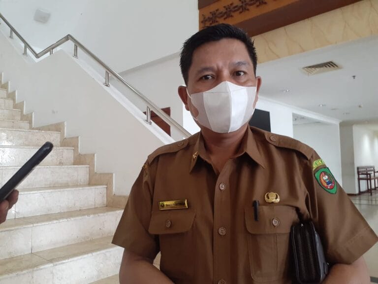 Sekwan DPRD Maluku, Bodewin Wattimena