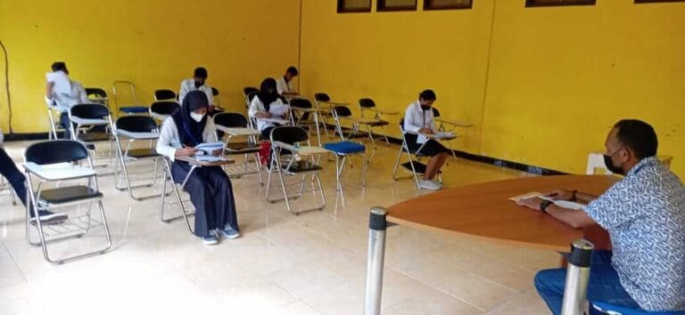 Suasana Tes Penerimaan Mahasiswa/i Baru Politeknik Perikanan Negeri Tual