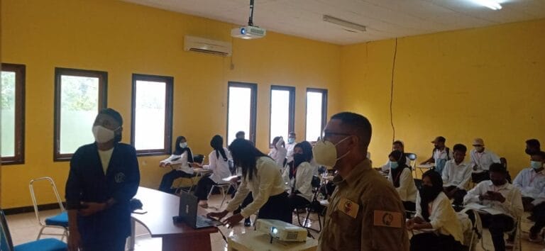 Polikant Gelar PKKMB Secara Online Dan Ofline
