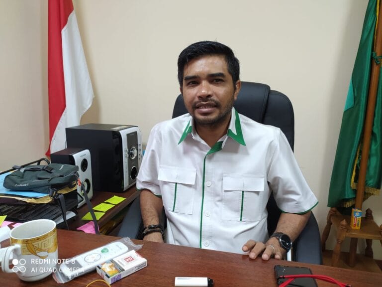 Legislator Maluku Minta Pemkot Ambon Evaluasi Kembali Soal Kenaikan Harga Angkot