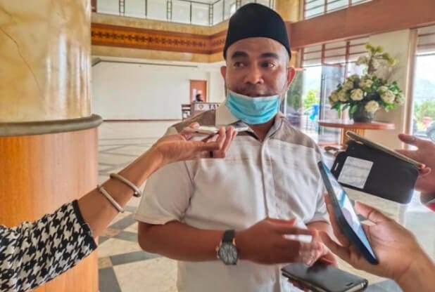 Wakil Ketua Komisi IV DPRD Maluku Ruslan Hurasan
