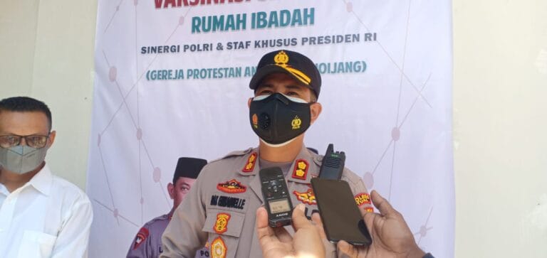 Polres Tual Gencar Vaksinasi, Kini Sasar Pelajar Usia 12 Tahun